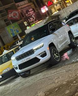 جیپ گراند شیرۆکی